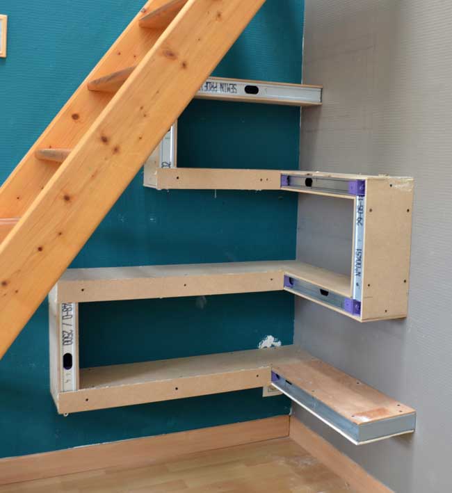 diy-under-stair-shelves-4