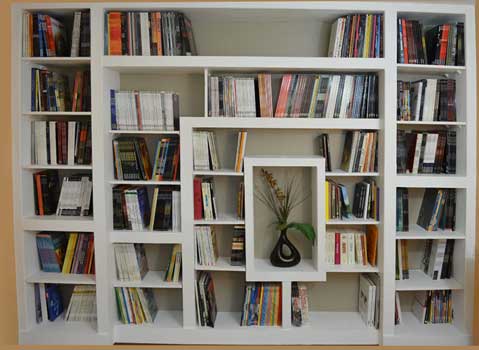 DIY-a-large-Bookcase